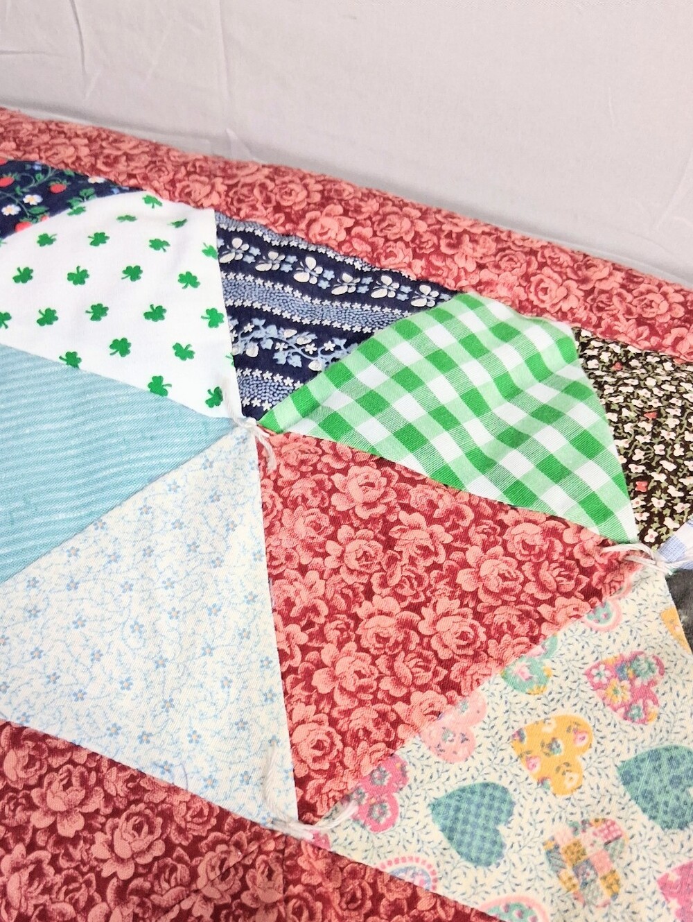 Vintage Crib 52" X 38" Hand-tied Triangle Patchwork Calico/Floral Scraps Quilt - Picture 8 of 11